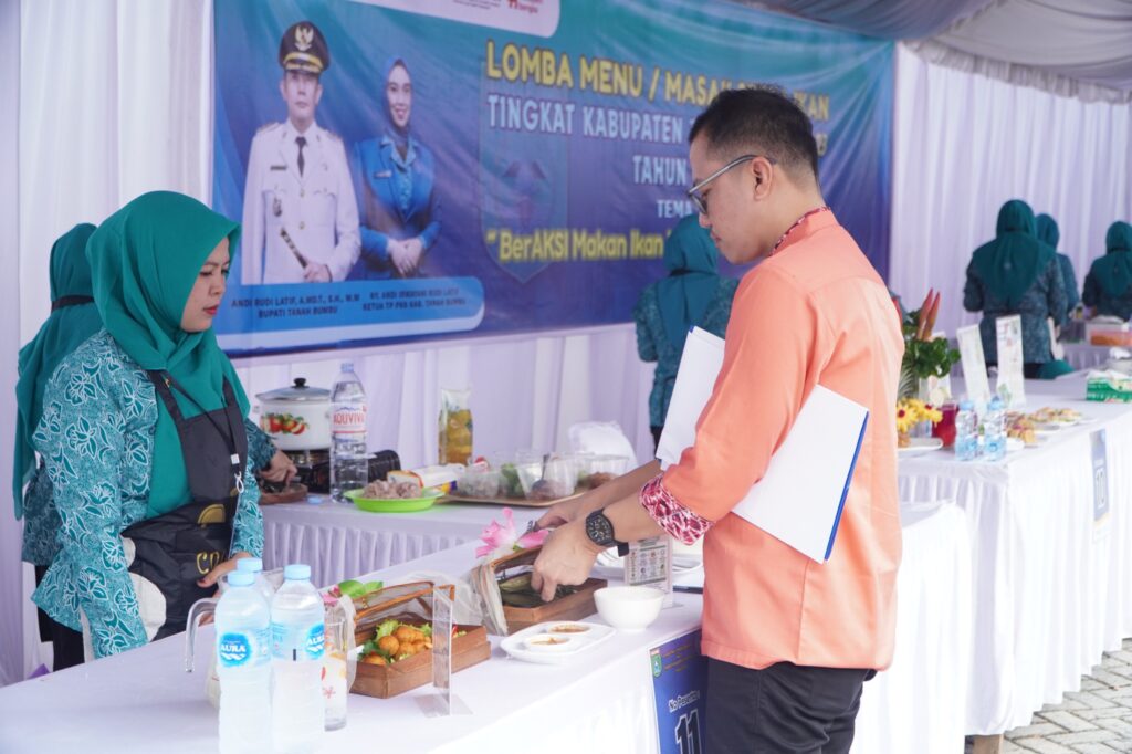 Lomba Masak Serba Ikan Tanbu ke-23 Diikuti 12 Kecamatan