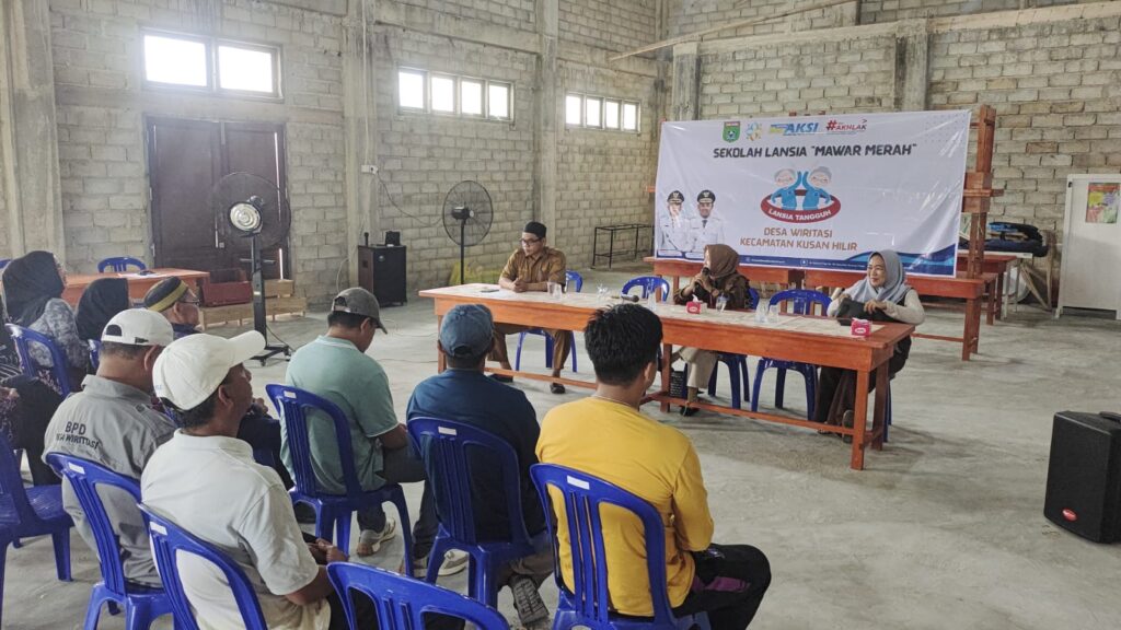 Kades Abd. Razak Dorong Warga Manfaatkan Sosialisasi Program Prakerja