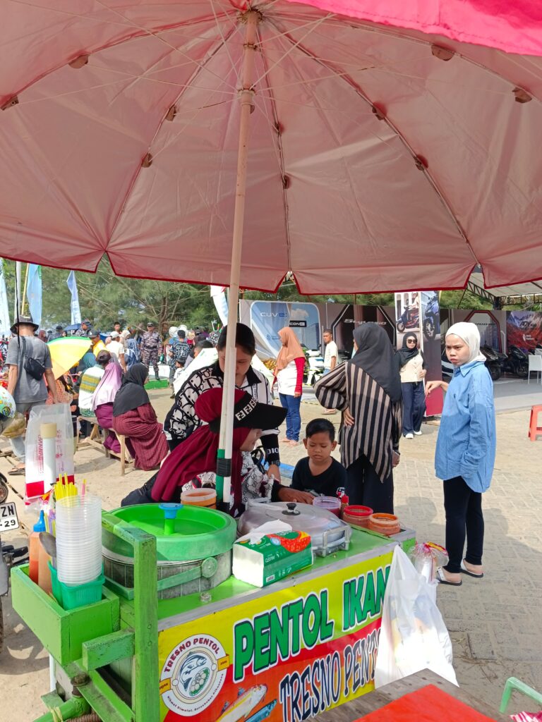 Pedagang Raup Berkah di Mappanre Ri Tasi’e, Omzet Meningkat Selama Dua Pekan