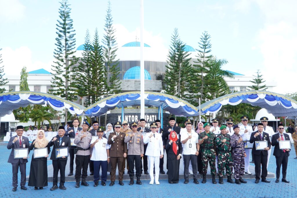 18 SKPD Tanah Bumbu Raih Penghargaan Kepatuhan SPT ASN