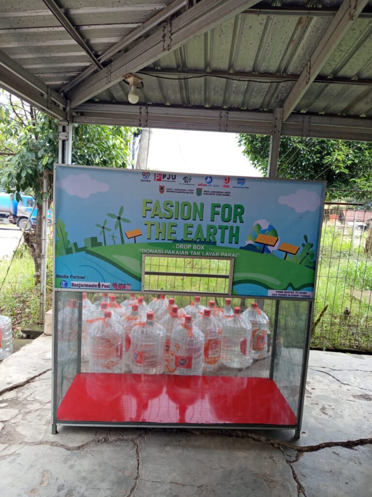 PT TIA Gaungkan “Fashion For The Earth”, Camat Sungai Loban Apresiasi Gerakan Peduli Lingkungan 1 PT TIA Gaungkan “Fashion For The Earth”, Camat Sungai Loban Apresiasi Gerakan Peduli Lingkungan