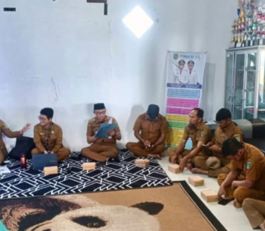 Camat Kusan Tengah Dorong Peningkatan Kualitas Keluarga di Pulau Tanjung