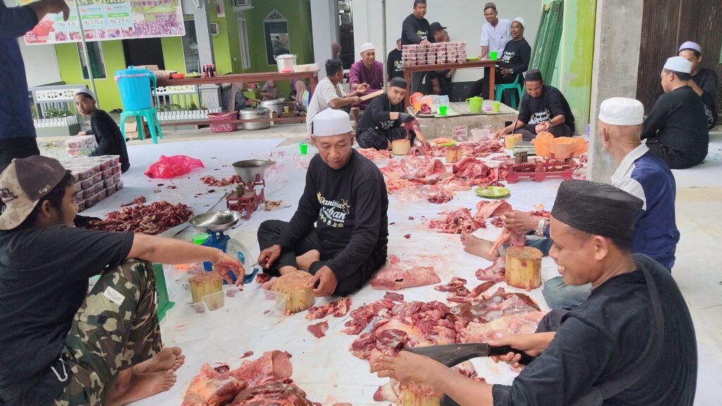 8 Ekor Sapi Dikurbankan, Panitia Masjid At-Taqwa Wiritasi Sampaikan Terima Kasih kepada Shohibul Kurban