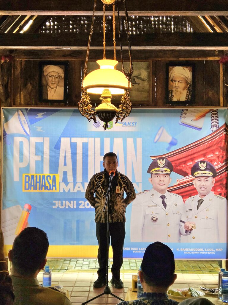 Bupati Andi Rudi Latif Tekankan Attitude dalam Pelatihan Bahasa Mandarin bagi Putra-Putri Tanah Bumbu 1 Bupati Andi Rudi Latif Tekankan Attitude dalam Pelatihan Bahasa Mandarin bagi Putra-Putri Tanah Bumbu