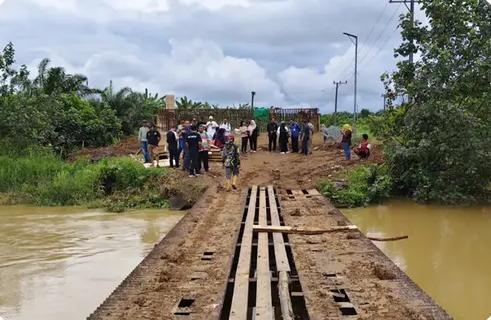 DPRD Tanah Bumbu Kawal Pembangunan Jembatan Penghubung Jombang dan Satui Barat 1 DPRD Tanah Bumbu Kawal Pembangunan Jembatan Penghubung Jombang dan Satui Barat