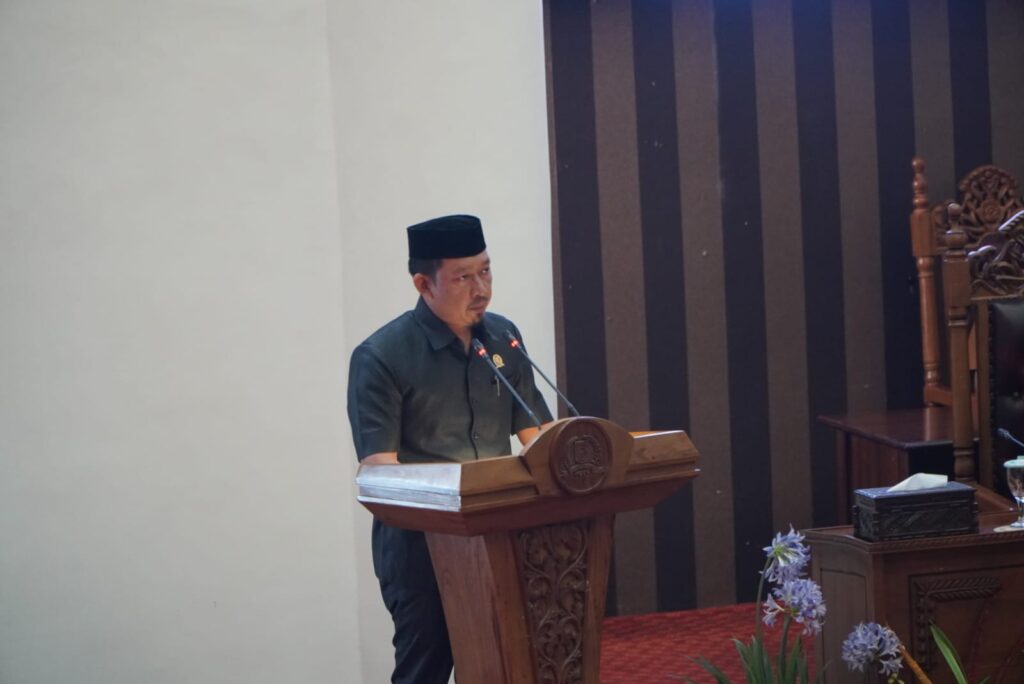 Fraksi DPRD Ajukan Sejumlah Catatan atas LPj APBD 2025 1 Fraksi DPRD Ajukan Sejumlah Catatan atas LPj APBD 2025