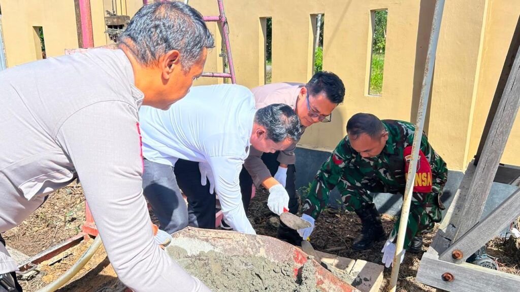 Hari Bhayangkara ke-80, Polres Tanah Bumbu Bangun Sumur Bor untuk Warga Angsana dan Kusan Hulu 1 Hari Bhayangkara ke-80, Polres Tanah Bumbu Bangun Sumur Bor untuk Warga Angsana dan Kusan Hulu