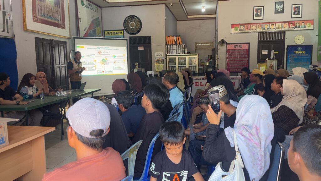 Dinas Sosial Tanah Bumbu Sosialisasikan Program Sekolah Rakyat di Desa Batuah 1 Dinas Sosial Tanah Bumbu Sosialisasikan Program Sekolah Rakyat di Desa Batuah