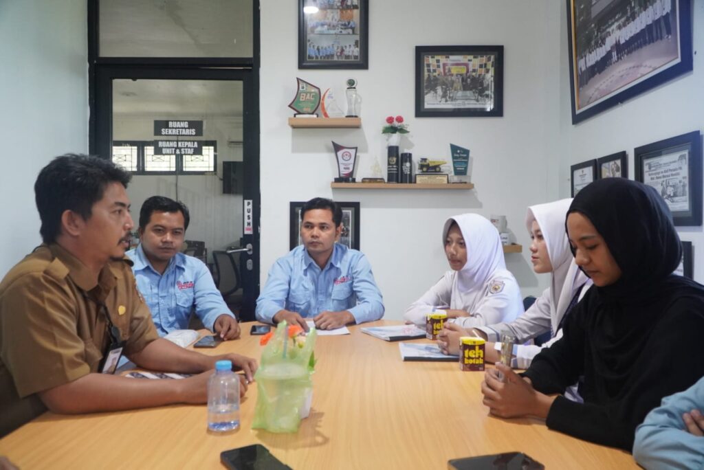 RSB Sambut Siswa Magang SMKN 2 Simpang Empat dengan Pembekalan Awal 1 RSB Sambut Siswa Magang SMKN 2 Simpang Empat dengan Pembekalan Awal