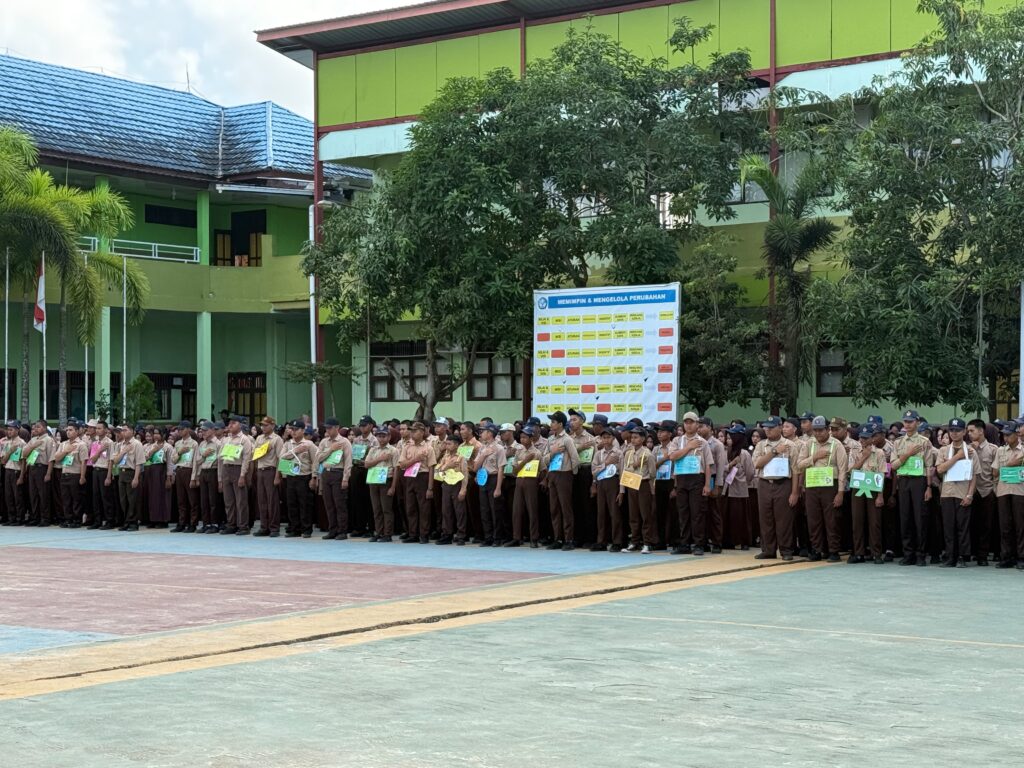 SMKN 2 Simpang Empat Deklarasikan Sekolah Bebas Bullying, Korupsi, dan Narkoba 1 SMKN 2 Simpang Empat Deklarasikan Sekolah Bebas Bullying, Korupsi, dan Narkoba