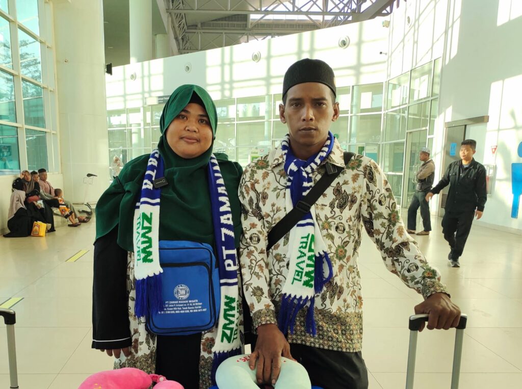 Pemenang Aksi Sahur Bareng RSB Berangkat Umrah ke Tanah Suci, Neliyati Ucapkan Terimakasih ke Bupati 1 Pemenang Program Aksi Sahur Bareng RSB Berangkat Umrah ke Tanah Suci, Neliyati Ucapkan Terimakasih ke Bupati