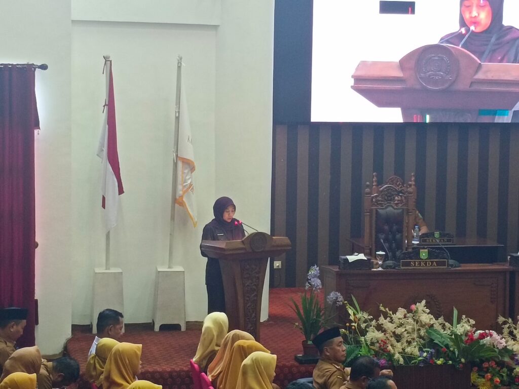Pemkab Tanah Bumbu Dorong Penyempurnaan Perda Pajak dan Retribusi Daerah 1 Pemkab Tanah Bumbu Dorong Penyempurnaan Perda Pajak dan Retribusi Daerah
