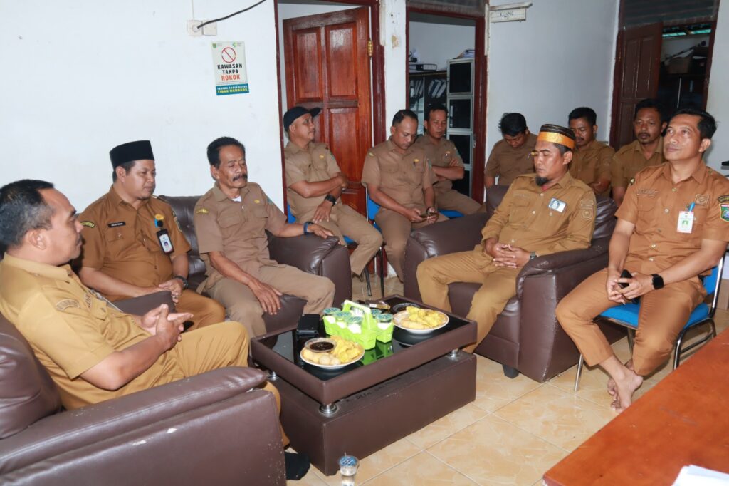 Plt Camat Kuranji Konsolidasikan Pelayanan Publik, Perkuat Sinergi dari Desa hingga Damkar
