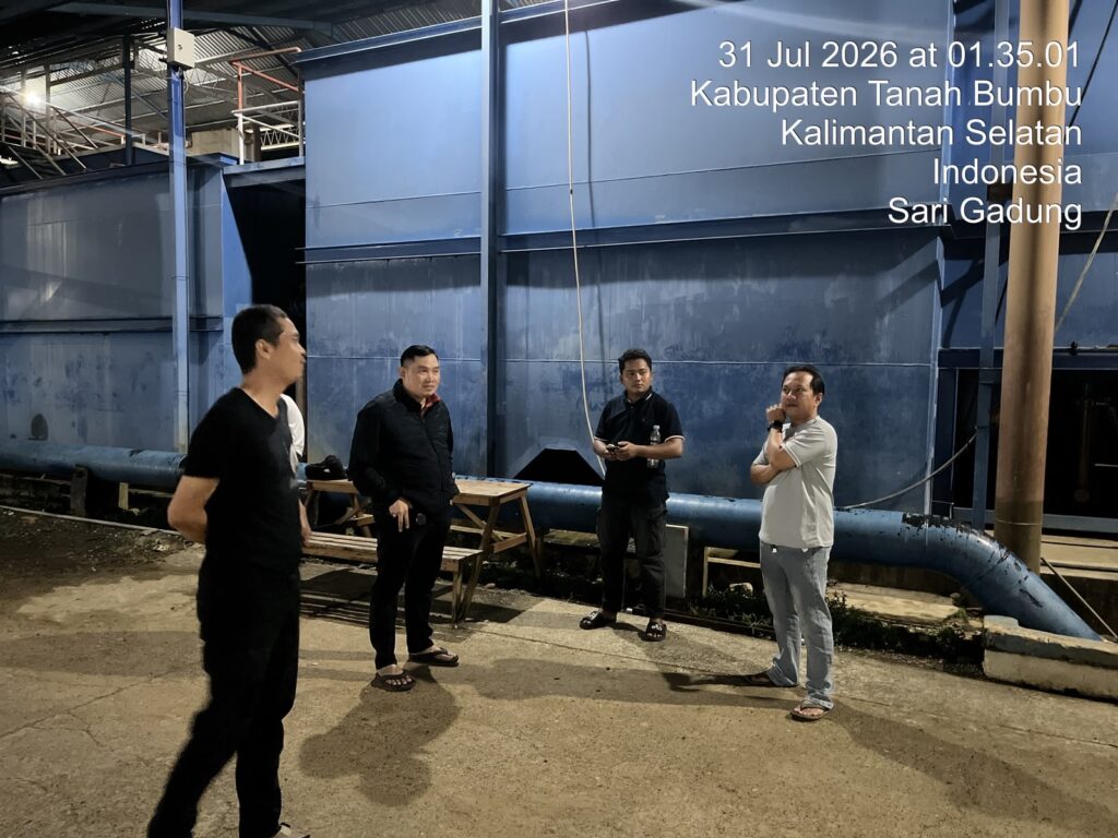 Gerak Cepat Pasca Pemadaman PLN, Plt. Direktur PT Air Minum Bersujud Pastikan Pemulihan Distribusi Air Berjalan Optimal 1 Gerak Cepat Pasca Pemadaman PLN, Plt. Direktur PT Air Minum Bersujud Pastikan Pemulihan Distribusi Air Berjalan Optimal