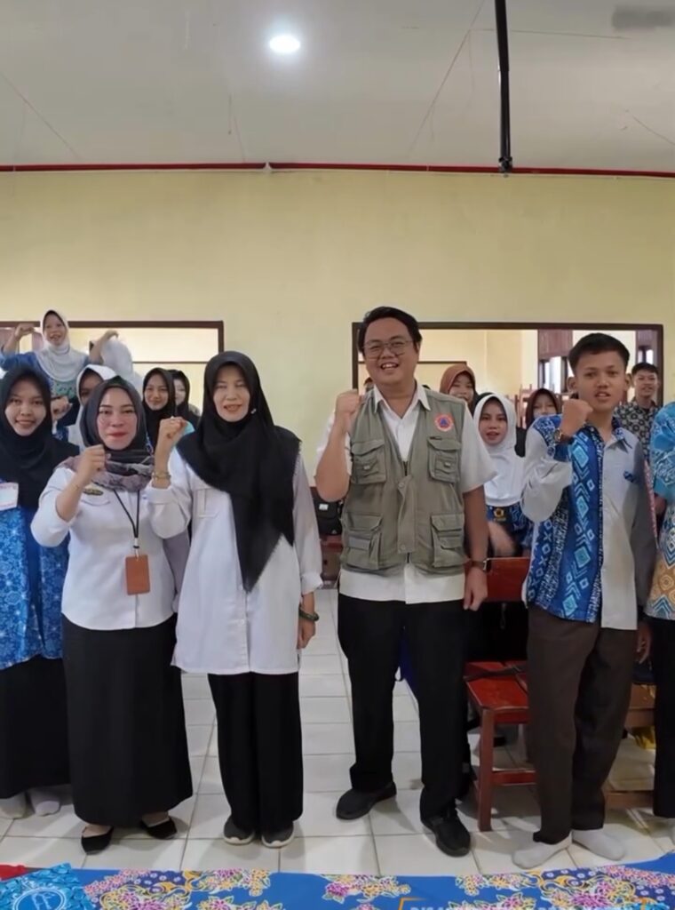 BPBD Tanah Bumbu Gencar Edukasi Kebencanaan untuk peserta didik baru, Tanamkan Budaya Sadar Bencana Sejak Dini 3 BPBD Tanah Bumbu Gencar Edukasi Kebencanaan untuk peserta didik baru, Tanamkan Budaya Sadar Bencana Sejak Dini