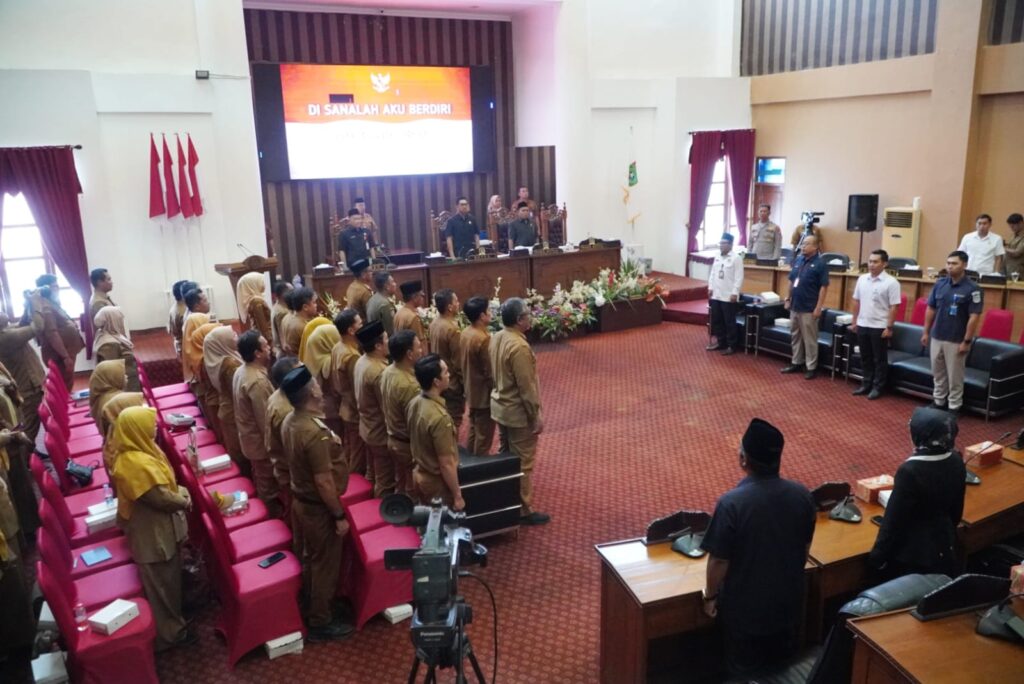 Bupati Tanah Bumbu Sampaikan Jawaban atas Raperda Pajak dan Retribusi Daerah 1 Bupati Tanah Bumbu Sampaikan Jawaban atas Raperda Pajak dan Retribusi Daerah