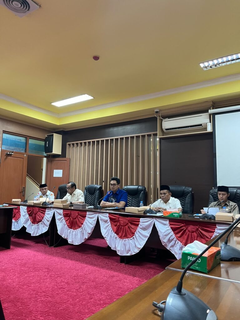 RDP Bersama DPRD, PT Air Minum Bersujud Perkuat Komitmen Tingkatkan Pelayanan Air Bersih 1 RDP Bersama DPRD, PT Air Minum Bersujud Perkuat Komitmen Tingkatkan Pelayanan Air Bersih