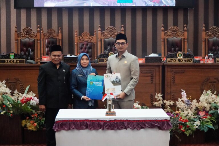 DPRD dan Pemkab Tanah Bumbu Sepakati Perubahan KUA-PPAS APBD 2026 8 DPRD dan Pemkab Tanah Bumbu Sepakati Perubahan KUA-PPAS APBD 2026