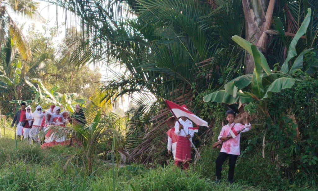 Semangat Kemerdekaan, SDN Pulau Tanjung Gelar Lomba dan Napak Tilas Perjuangan 3
