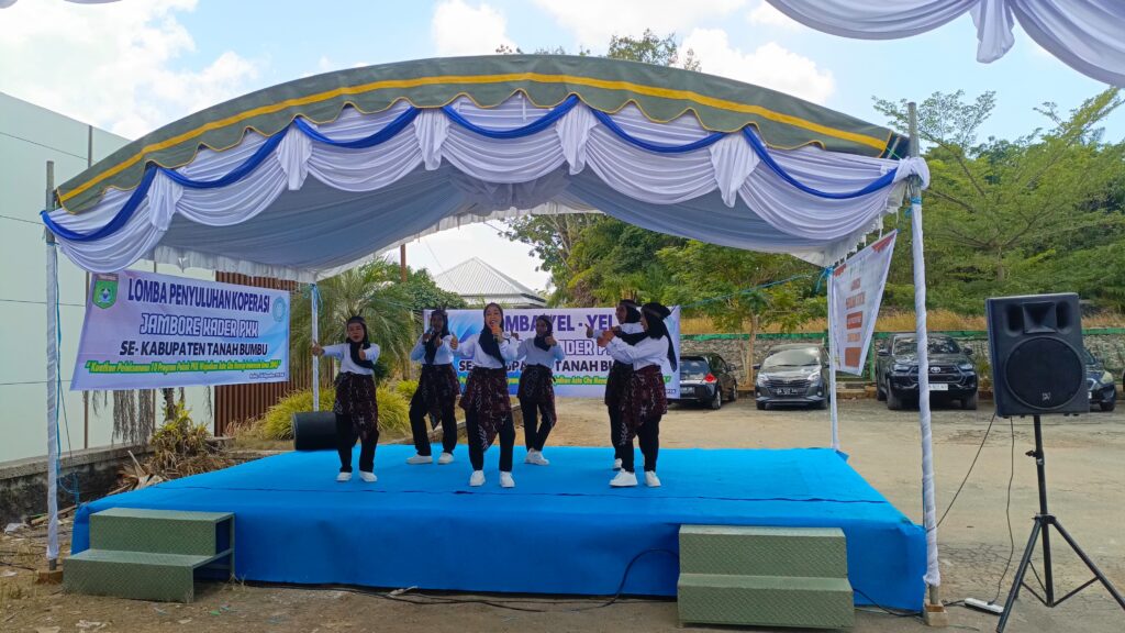 Jambore Kader PKK Tanah Bumbu Jadi Ajang Pererat Kebersamaan 1 Jambore Kader PKK Tanah Bumbu Jadi Ajang Pererat Kebersamaan