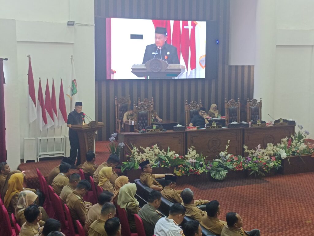 Berita 8