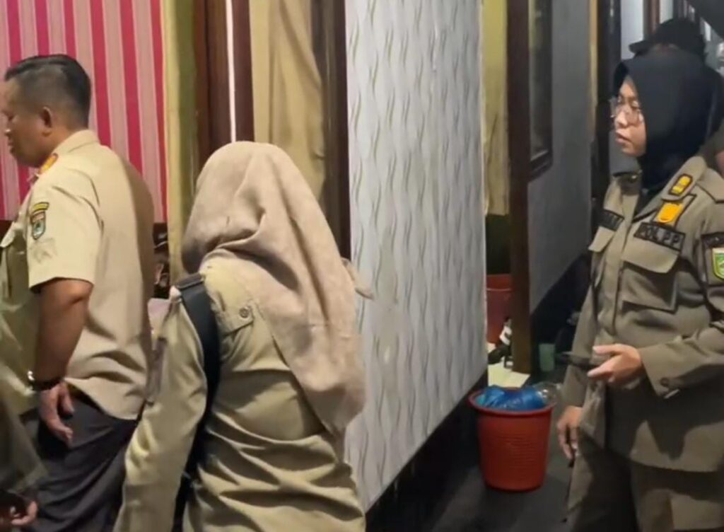 Satpol PP Tanah Bumbu Tertibkan Dugaan Pelanggaran Tertib Sosial di Sejumlah Hotel