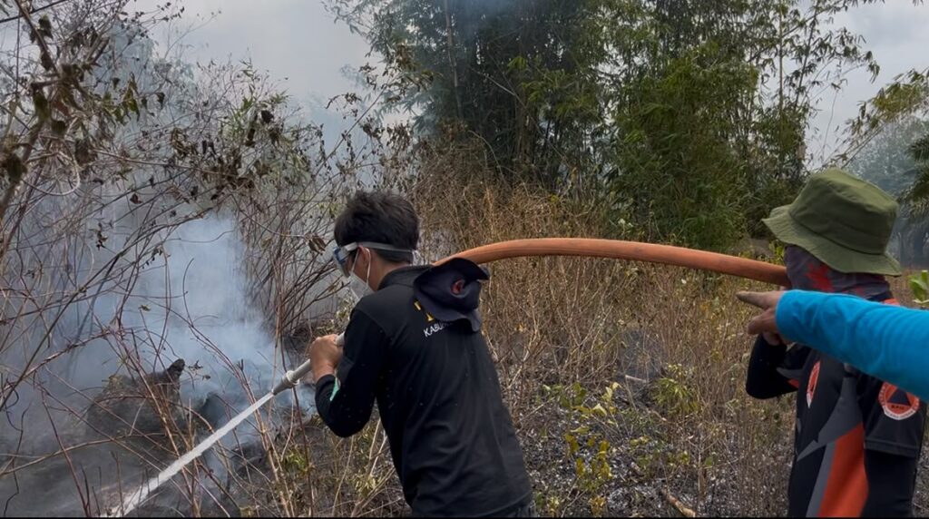 17 September, Karhutla Melanda Kelurahan Gunung Tinggi Batulicin, Seluas 3 Hektare 7