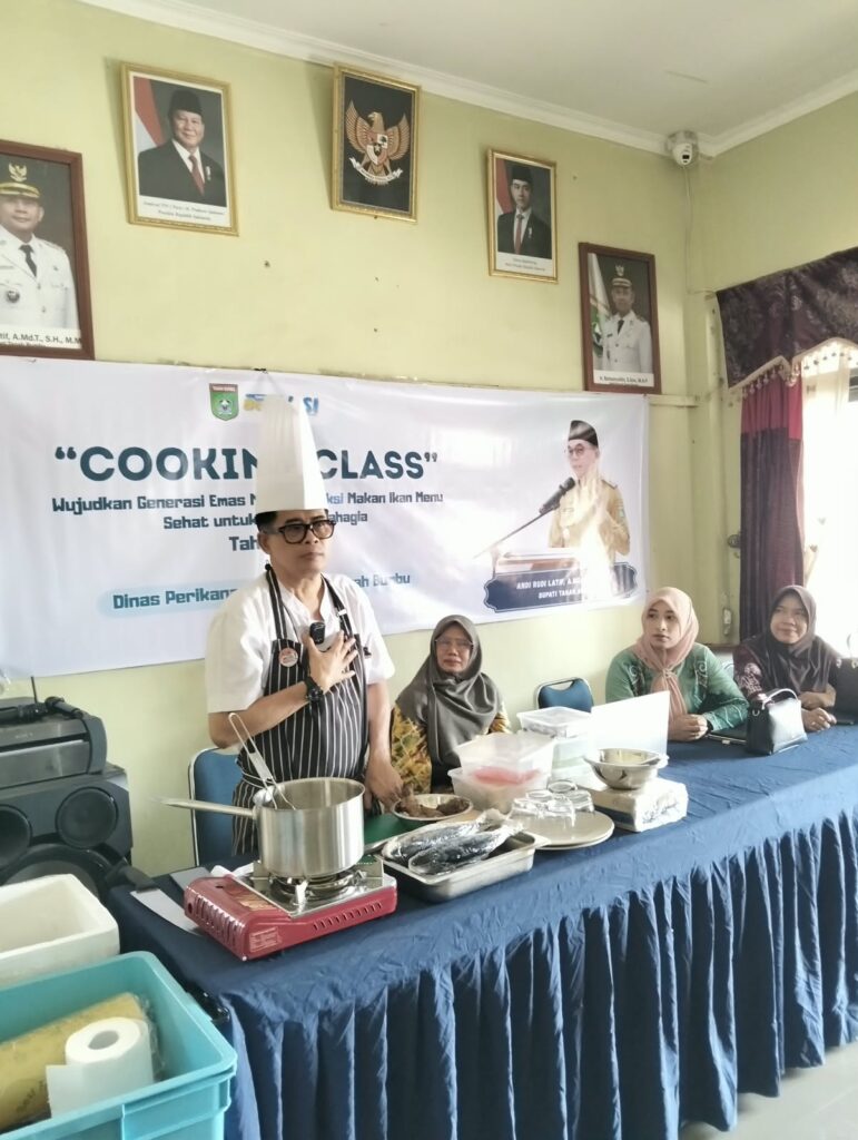 Dinas Perikanan Tanah Bumbu Kenalkan Olahan Ikan Lewat Cooking Class