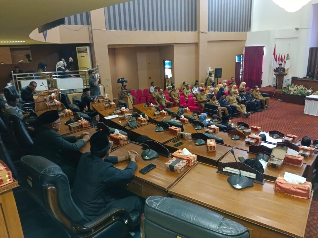 DPRD Tanah Bumbu Setujui Perubahan Perda tentang Badan Permusyawaratan Desa 2