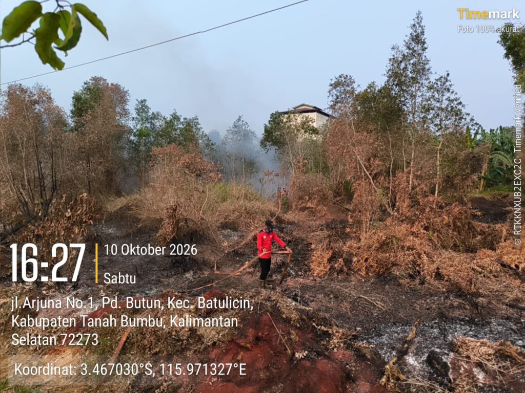 10 Oktober, Kebakaran Susulan 0,1 Hektare di Jl. Arjuna Batulicin Berhasil Dipadamkan 1