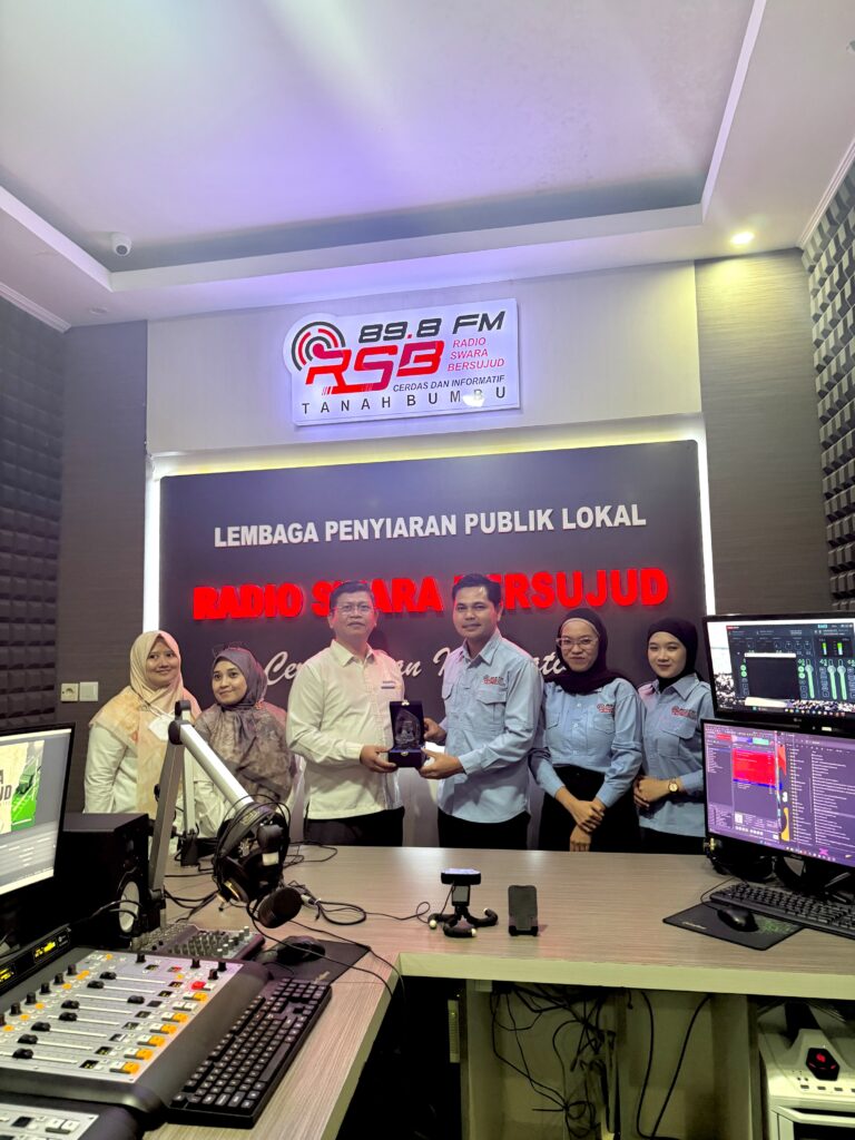 Perkuat Edukasi Perpajakan, Kanwil DJP Kalselteng Jajaki Kolaborasi dengan Radio Swara Bersujud