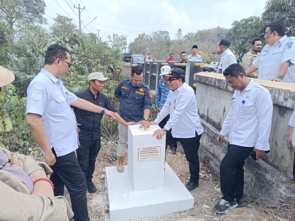 Peninjauan Pemasangan Pilar Batas Daerah Kabupaten Tanah Bumbu-Kabupaten Kotabaru, Perkuat Pelayanan Masyarakat