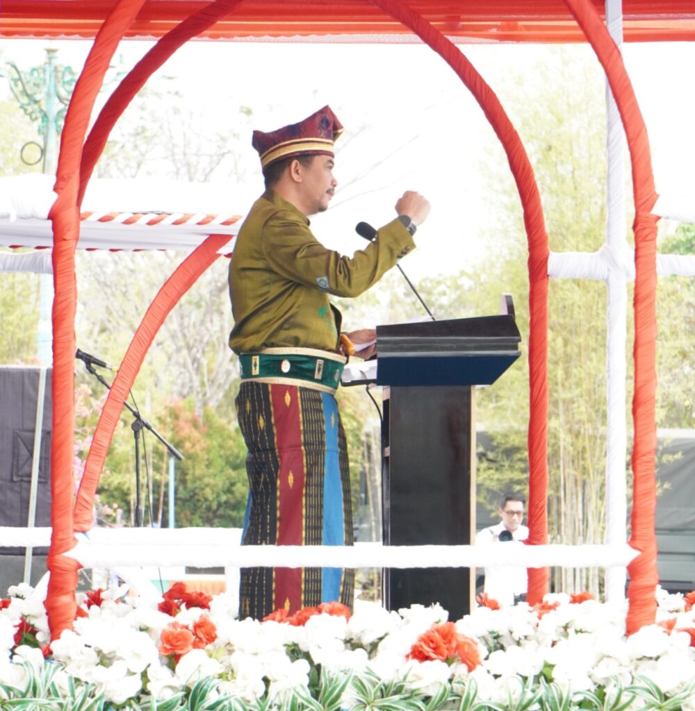 Berita 8